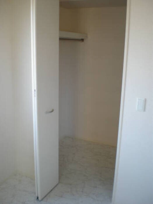 物件内観写真11　(ウォークインクローゼット)