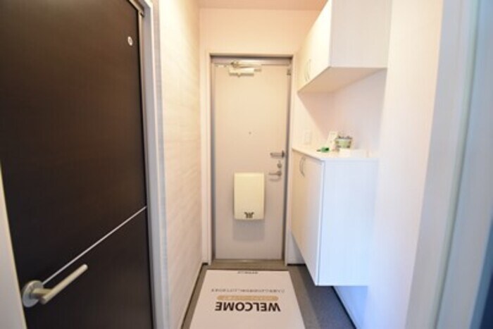 物件内観写真12　(玄関)