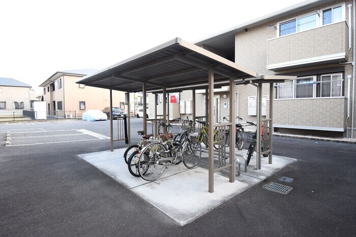 物件内観写真26　(駐輪場)
