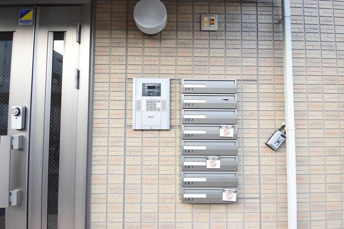 物件内観写真28　(オートロック・郵便ポスト)