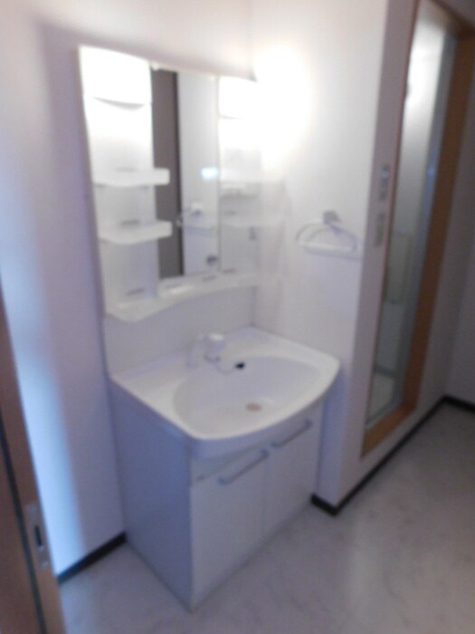 物件内観写真7　(洗面室)