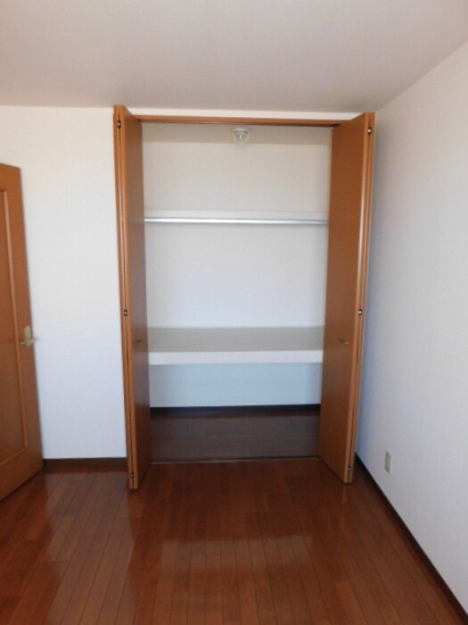 物件内観写真10　(クローゼット)
