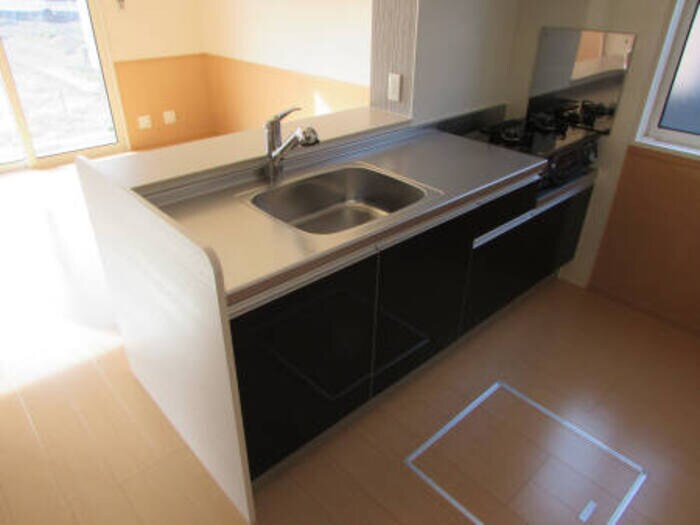 物件内観写真4　(対面キッチン)