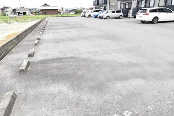 駐車場(駐車場)