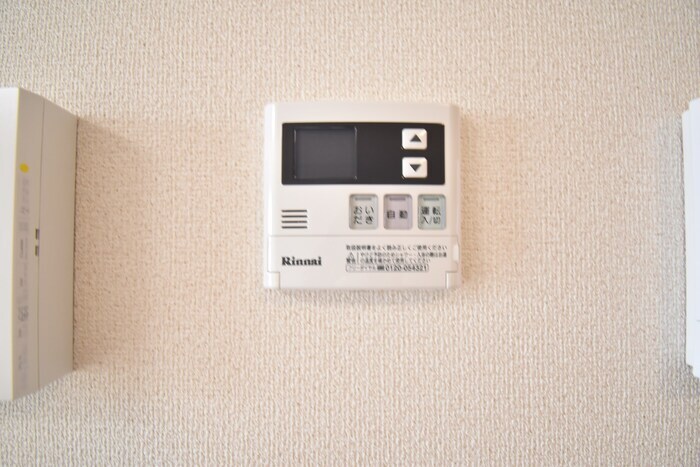 物件内観写真19　(追い焚き給湯)