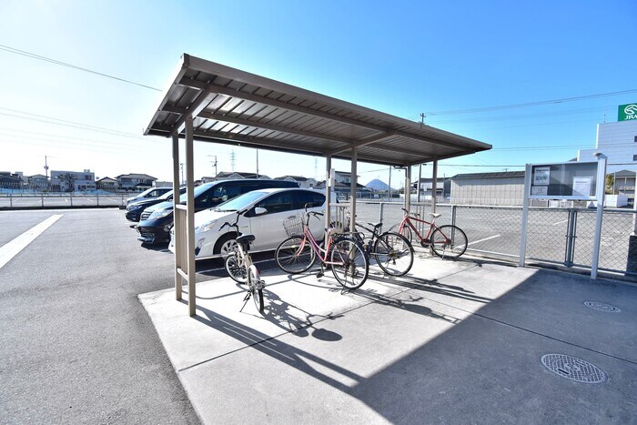 物件内観写真26　(駐輪場)