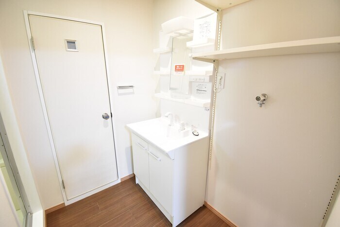 物件内観写真5　(洗髪洗面化粧台)