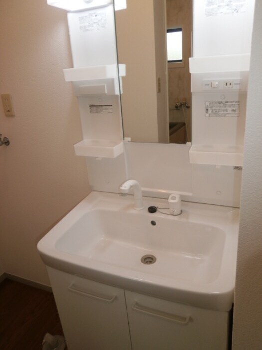 物件内観写真5　(洗髪洗面化粧台)