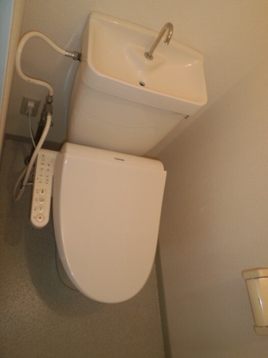 物件内観写真6　(トイレ)