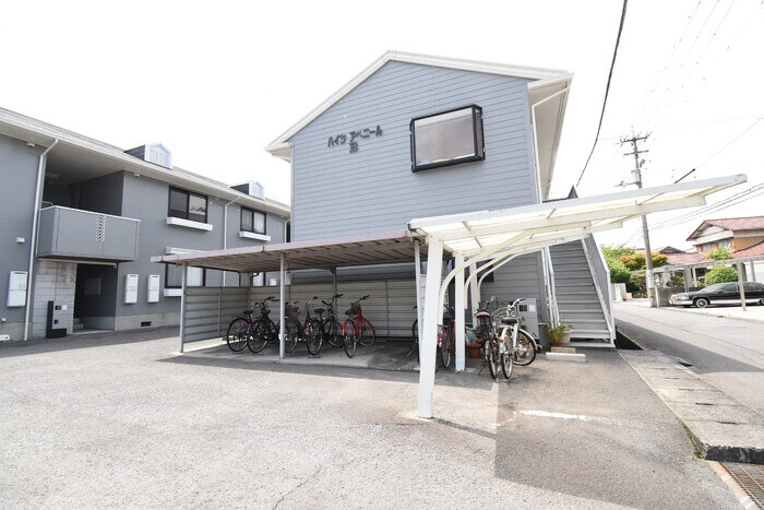 物件内観写真13　(駐輪場)