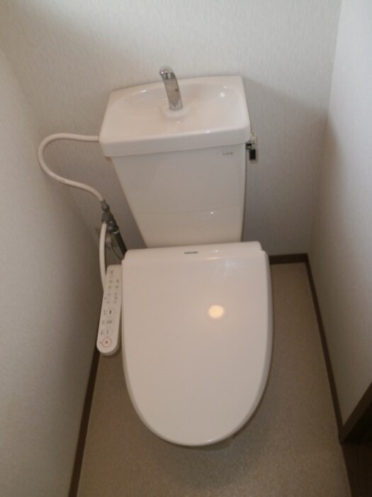 物件内観写真7　(トイレ)