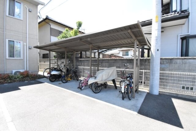 物件内観写真17　(駐輪場)