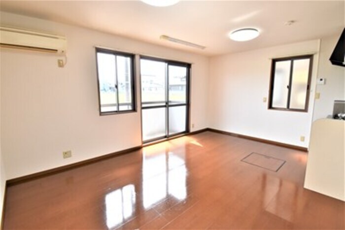 物件内観写真11　(ＬＤＫ１１．２帖)