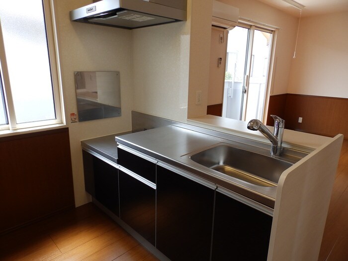 物件内観写真4　(対面キッチン)