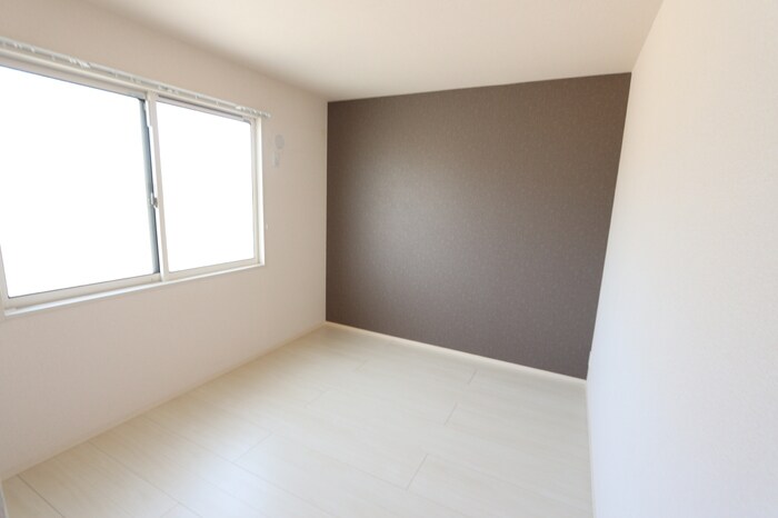 物件内観写真7　(北洋室6帖)