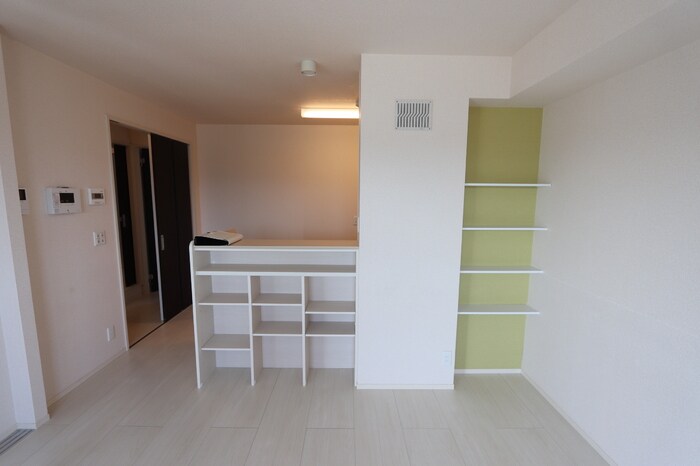 物件内観写真16　(収納スペース)