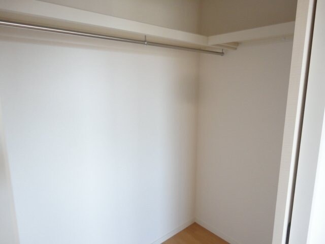 物件内観写真16　(クローゼット)