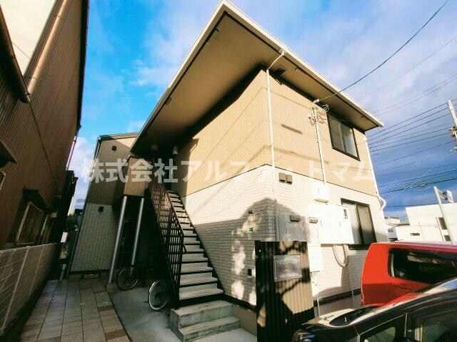 物件外観写真1　(建物外観)