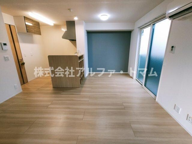 物件外観写真2　(居室・リビング)