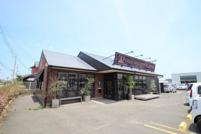 物件外観写真5　(GOOD NEIGHBORS COFFEE(658ｍ))