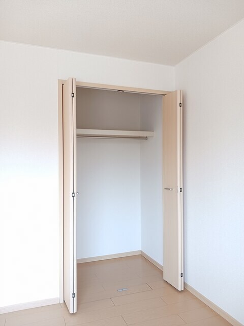 物件内観写真10　(収納)