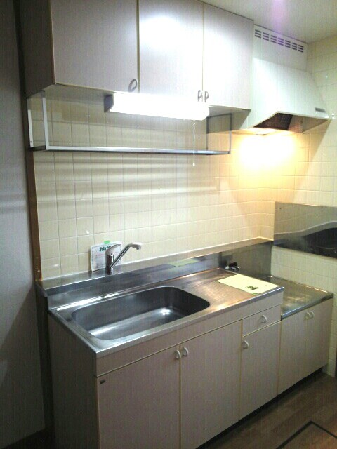 物件内観写真3　(キッチン)