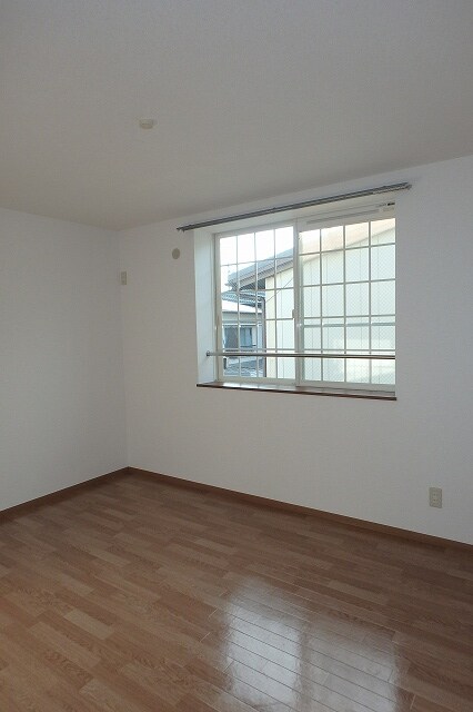 物件内観写真8　(居室・リビング)