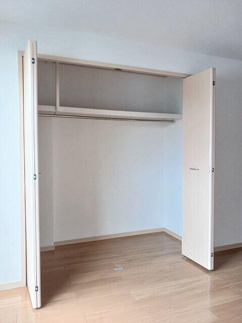 物件内観写真11　(収納)