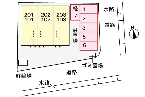 物件外観写真2　(駐車場)