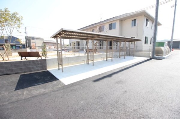 建物設備(駐輪場)