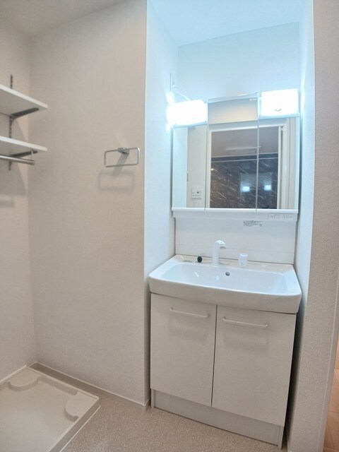 物件内観写真6　(洗面所)