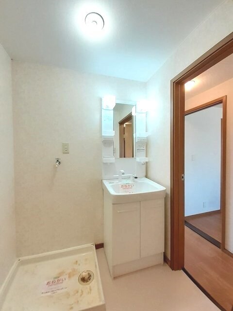 物件内観写真11　(洗面所)