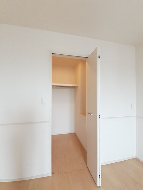 物件内観写真9　(収納)