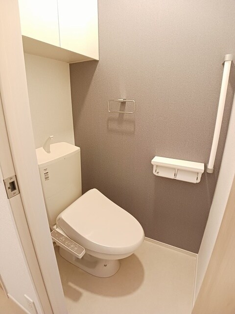 物件内観写真7　(トイレ)