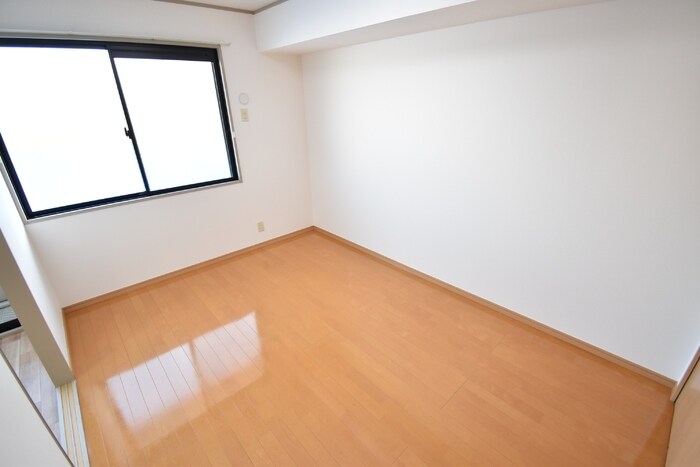 物件内観写真8　(その他部屋・スペース)