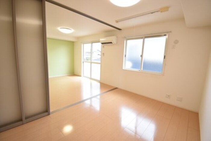 物件内観写真8　(南洋室６帖～ＬＤＫ１２帖)