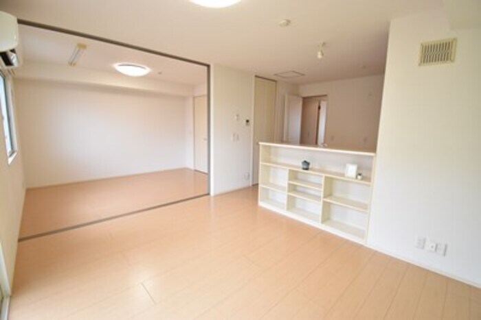 物件内観写真9　(ＬＤＫ１２帖～南洋室６帖)