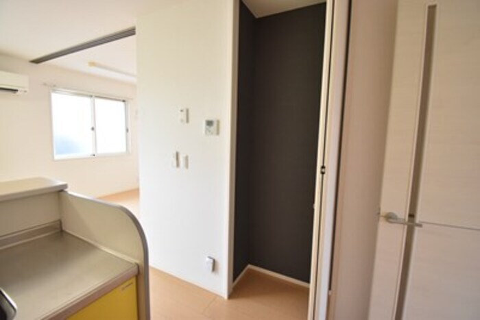 物件内観写真17　(物入（ＬＤＫ）)