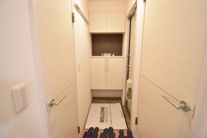 物件内観写真19　(玄関)