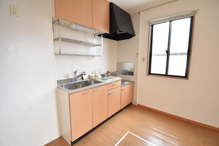 物件内観写真2　(キッチン)