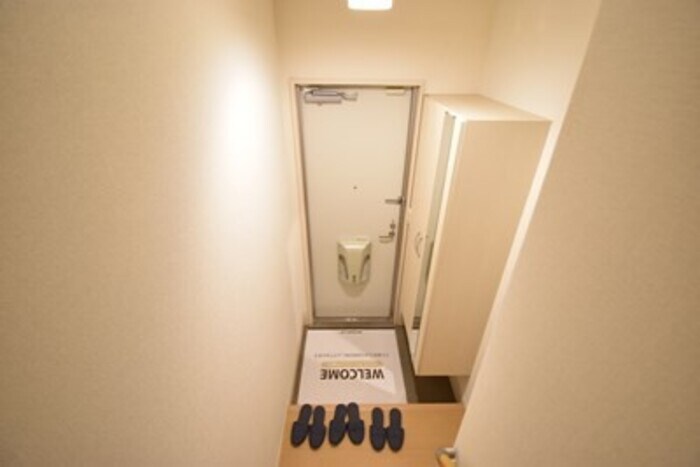 物件内観写真18　(玄関)