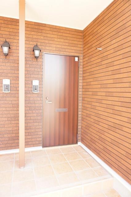 物件外観写真2　(その他共有部分)