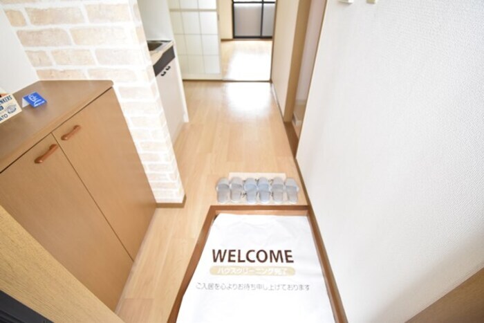 物件内観写真17　(玄関)