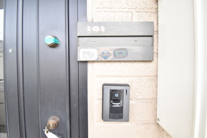 物件内観写真18　(玄関)