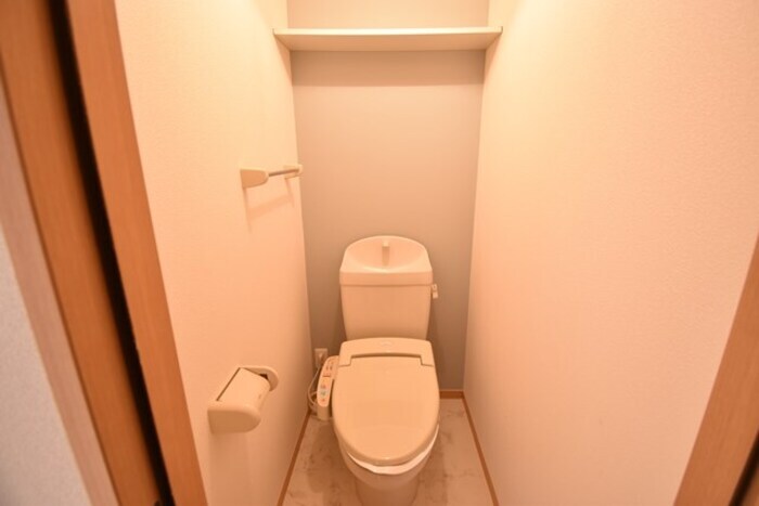 物件内観写真6　(温水洗浄暖房便座)