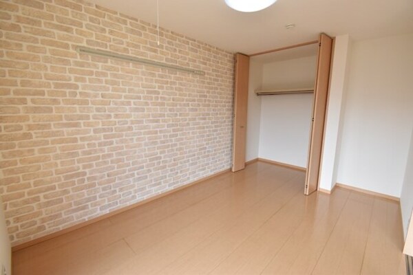 洋室(洋室６帖（西側）)