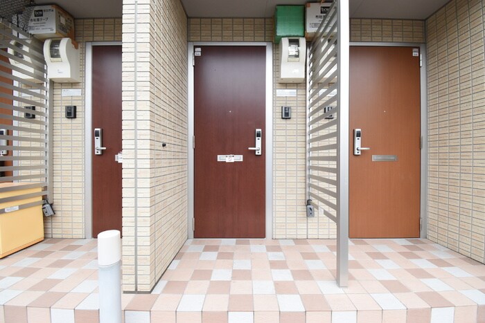 物件内観写真19　(玄関)