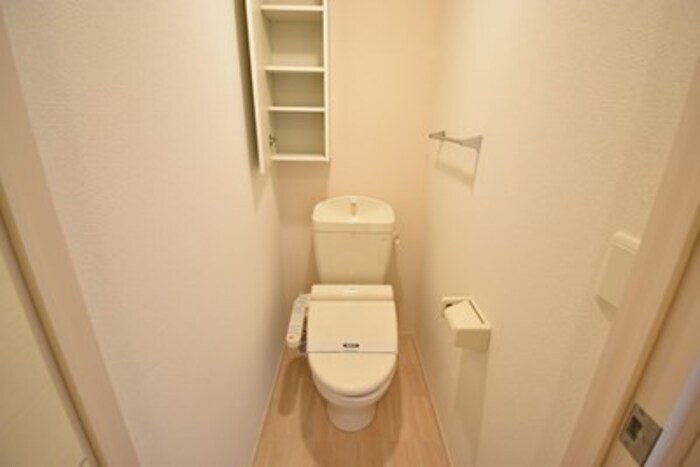 物件内観写真6　(温水洗浄暖房便座)