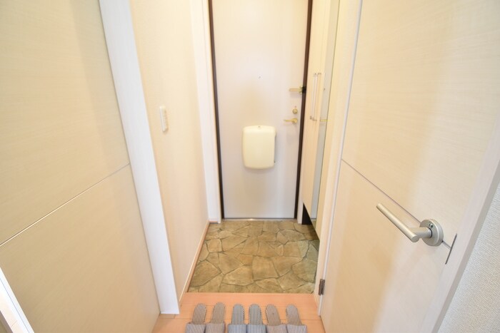 物件内観写真17　(玄関)