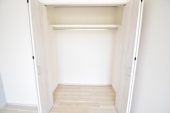 物件内観写真11　(クローゼット（ＬＤＫ）)